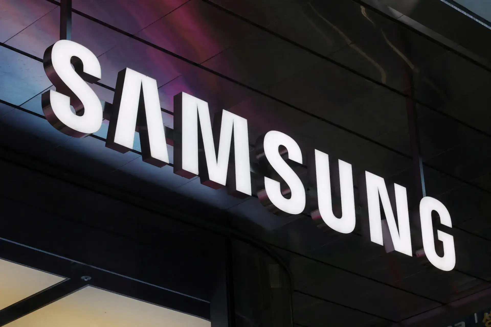 Samsung strengthens enterprise push with AI-powered Business Experience Studio in Gurugram