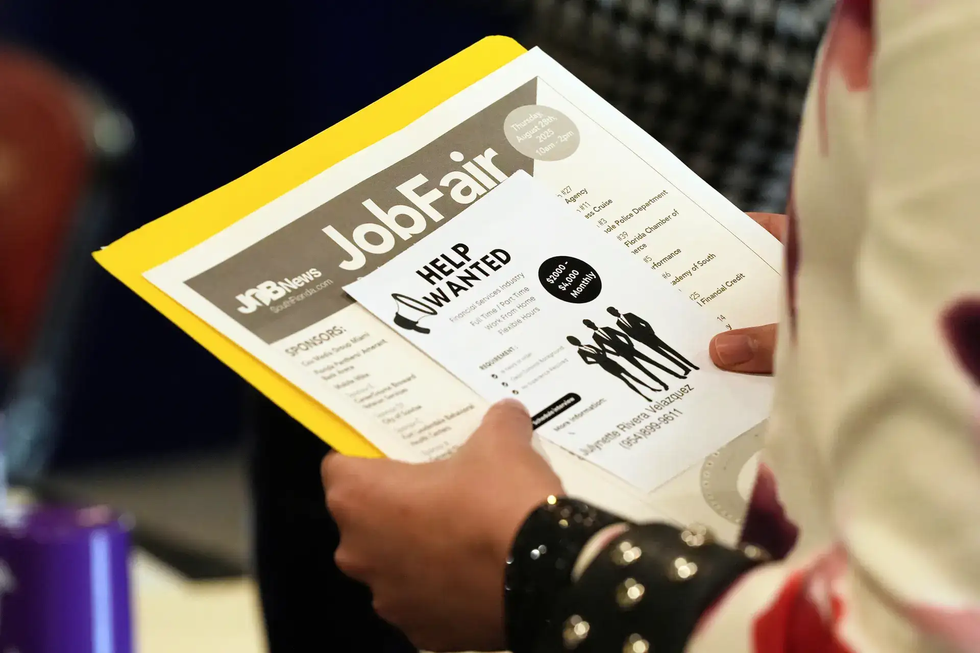 US job growth beats expectations in April; unemployment rate steady at 4.3%