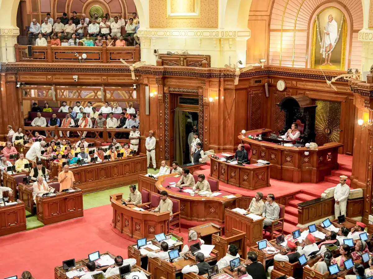 UP govt issues protocol order asking officials to welcome MPs, MLAs by standing up