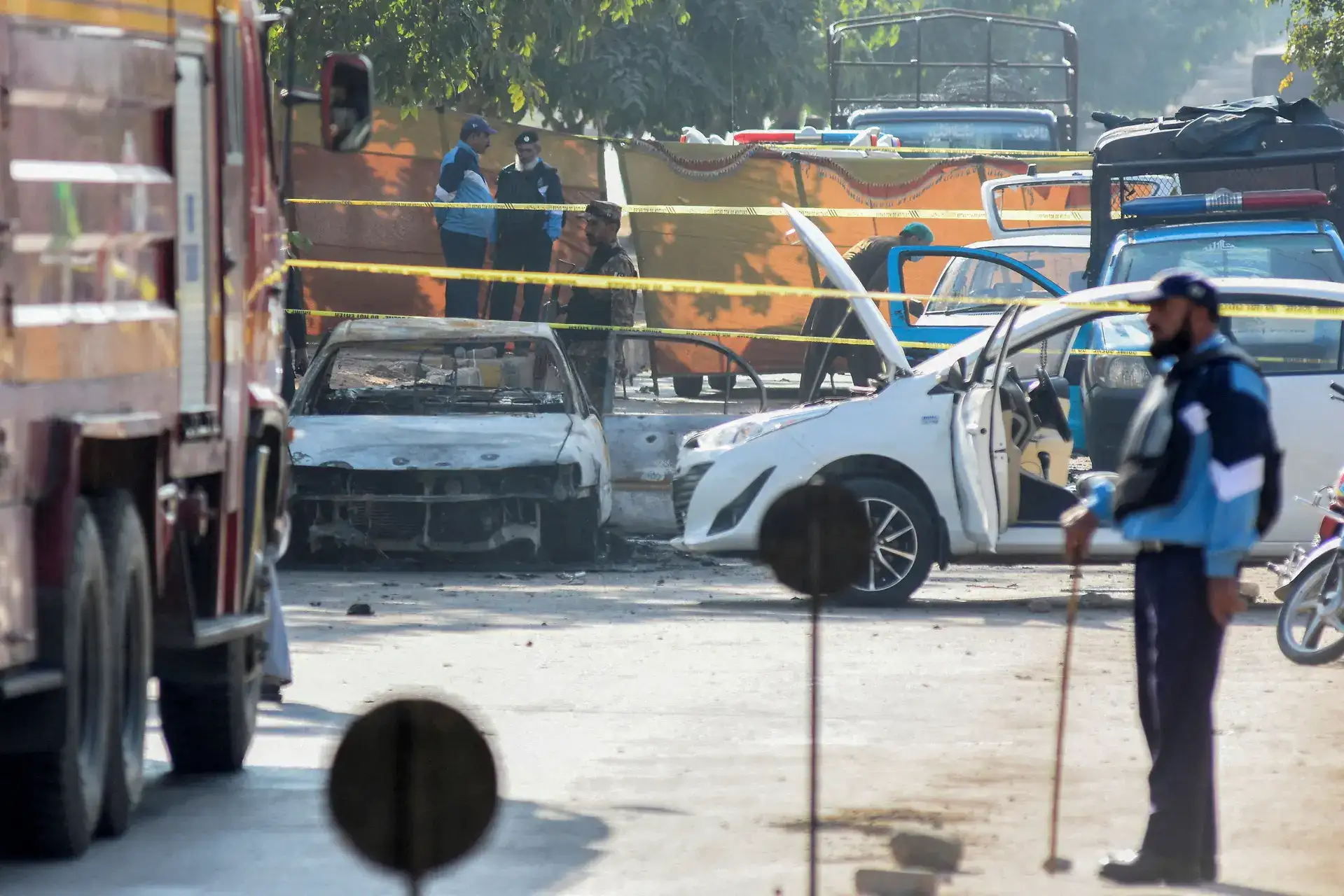 Car bomb attack on checkpoint kills at least 12 in northwest Pakistan: Police