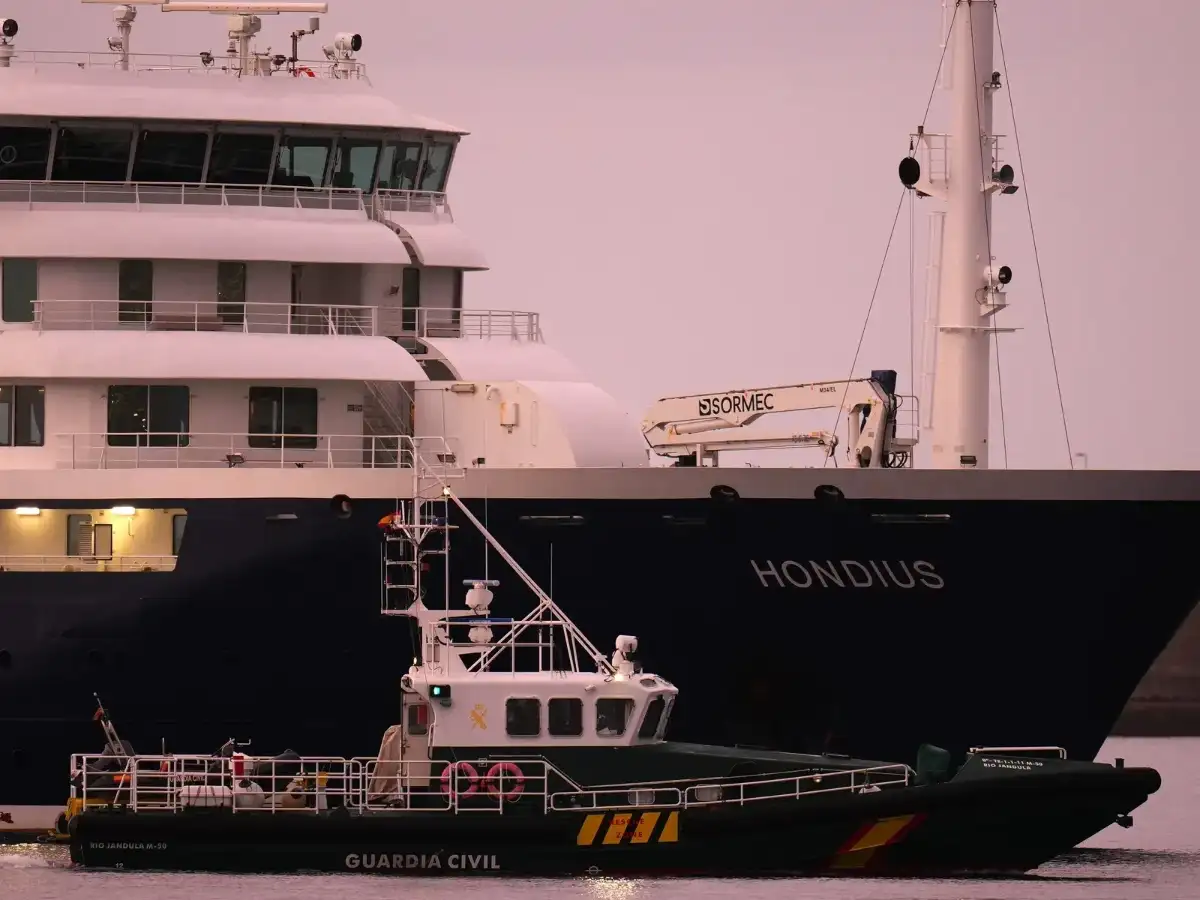 Hantavirus-hit cruise ship arrives in Spain's Canary Islands
