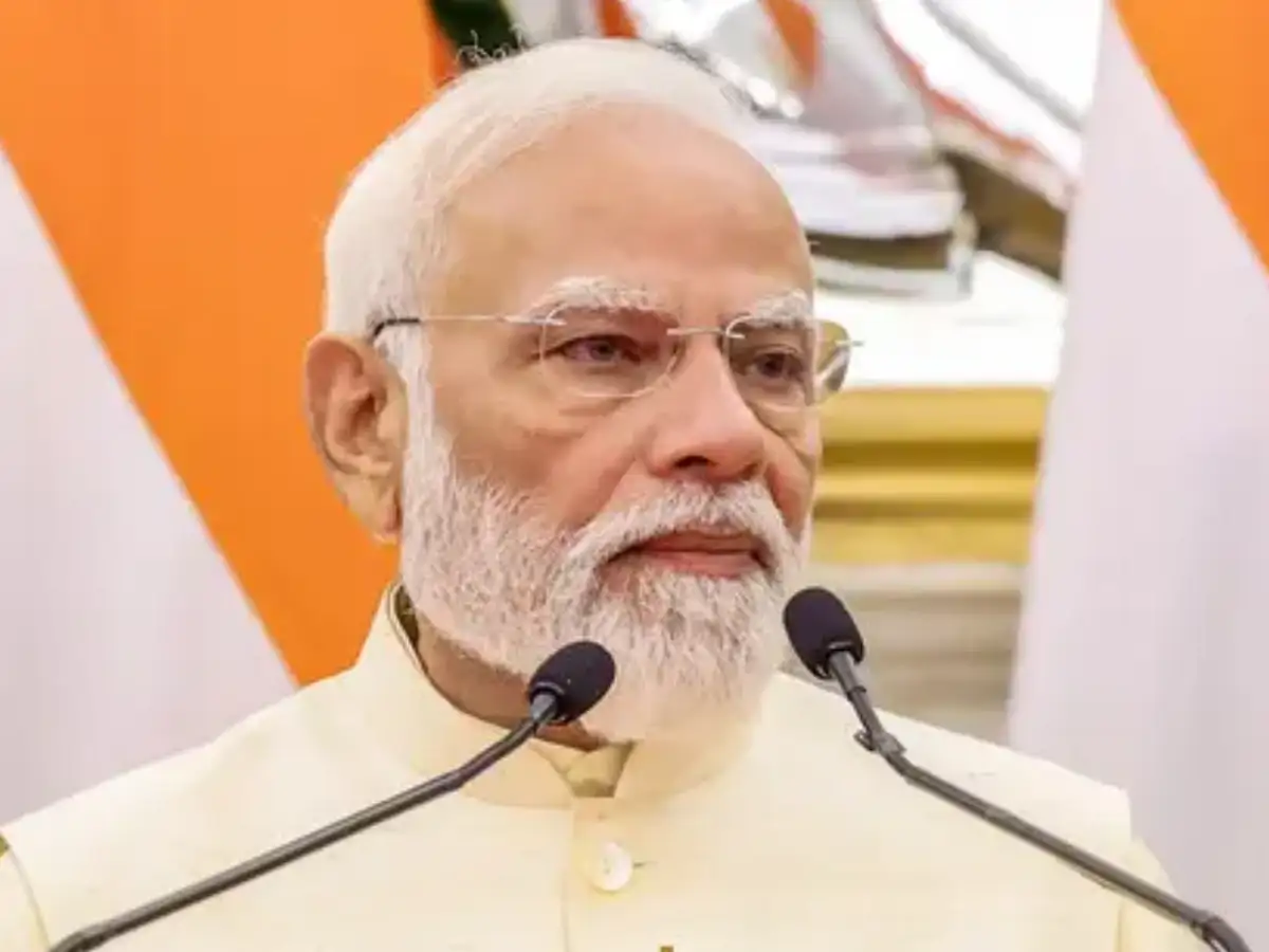 PM Modi rolls out Rs 9,400 crore Telangana package, spotlights textile revolution