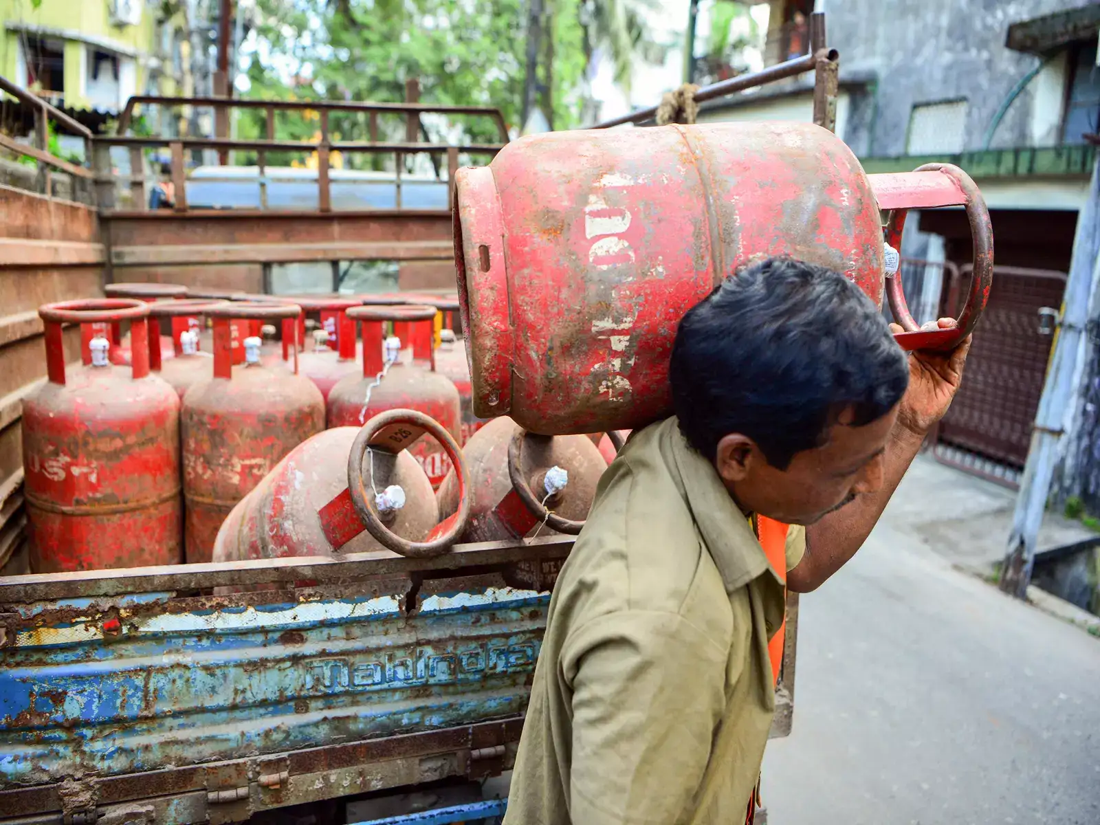 LPG domestic cylinder prices increased amid petrol-diesel price hike buzz and PM Modi's alert? Check latest rate in your city