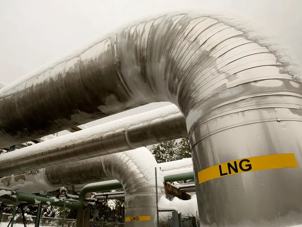 India declines Russian LNG under sanctions, talks continue on permitted cargoes, sources say