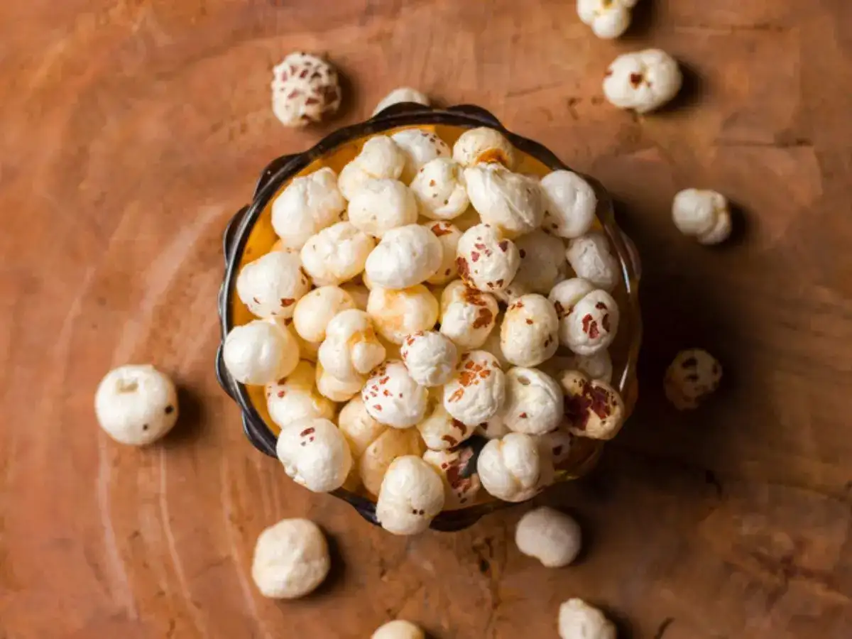 6 easy office snacks that will keep you full for hours
