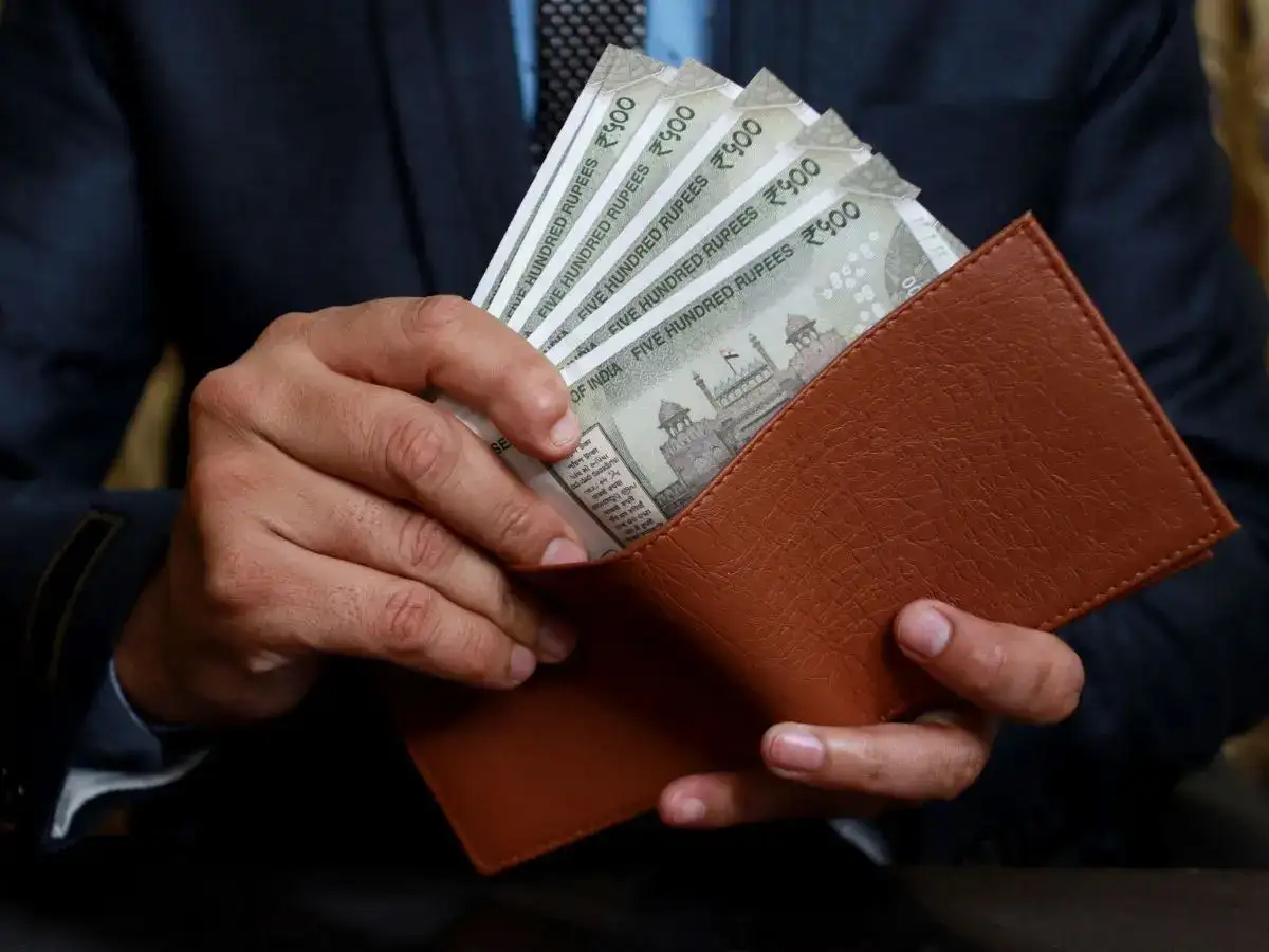 Dearness allowance for Tamil Nadu govt employees, teachers hiked by 2%