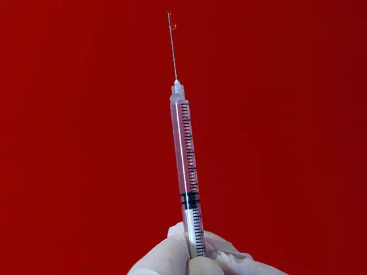 Roche brings 7-minute lung cancer shot to India