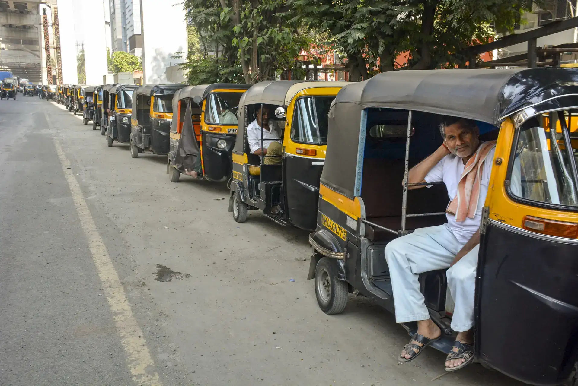 CNG Price Hike: Natural gas gets costlier by Rs 2 per kg after petrol, diesel rate shock