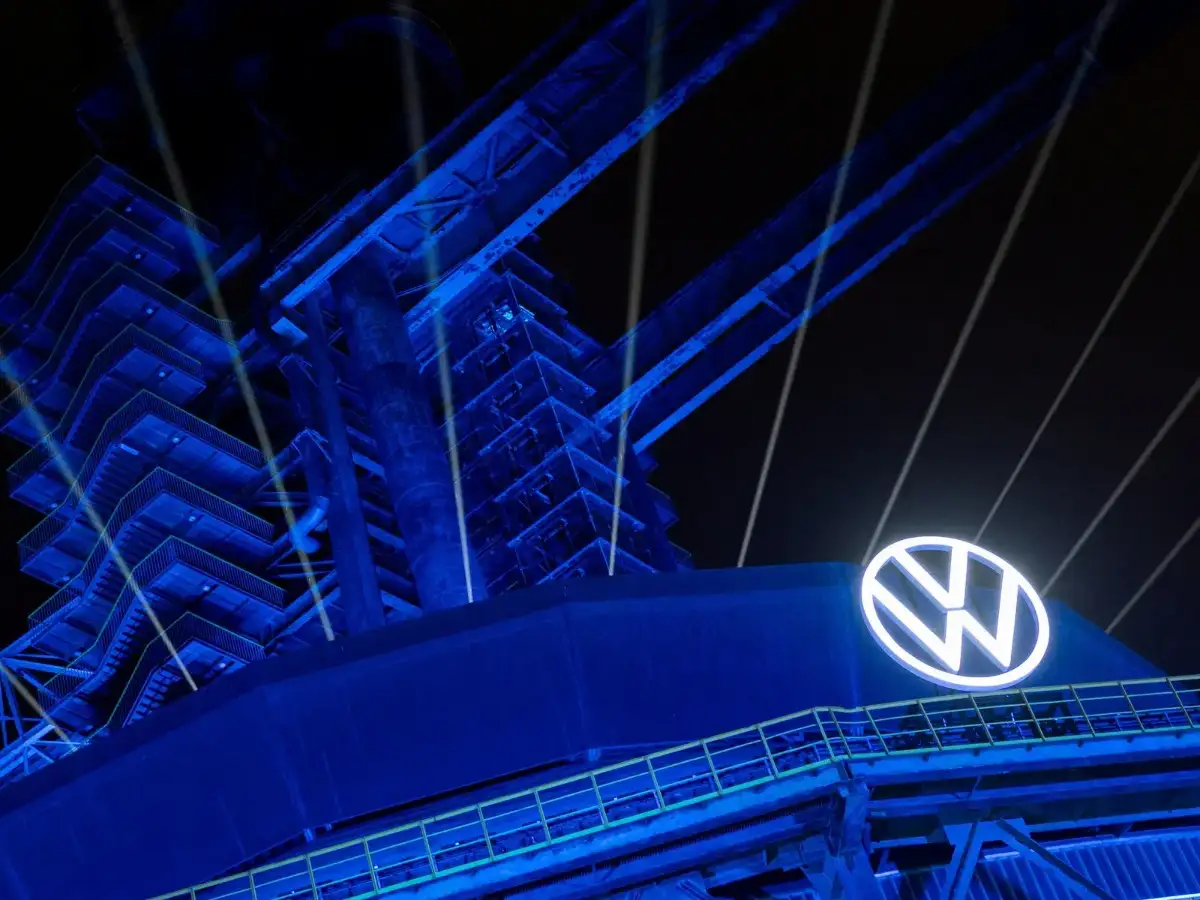 Volkswagen labour leaders stand by 'red line' on plant closures