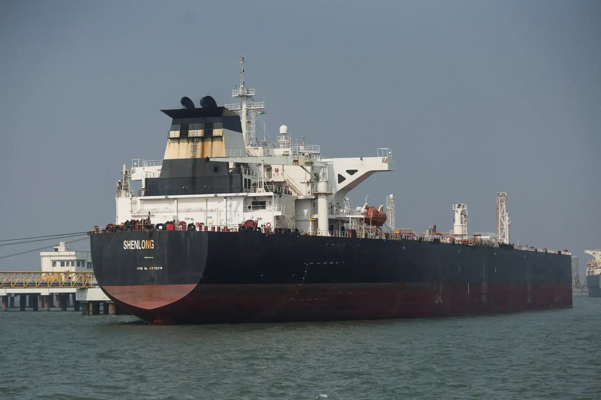 Suezmax tanker with Iraqi crude reaches India after Hormuz transit