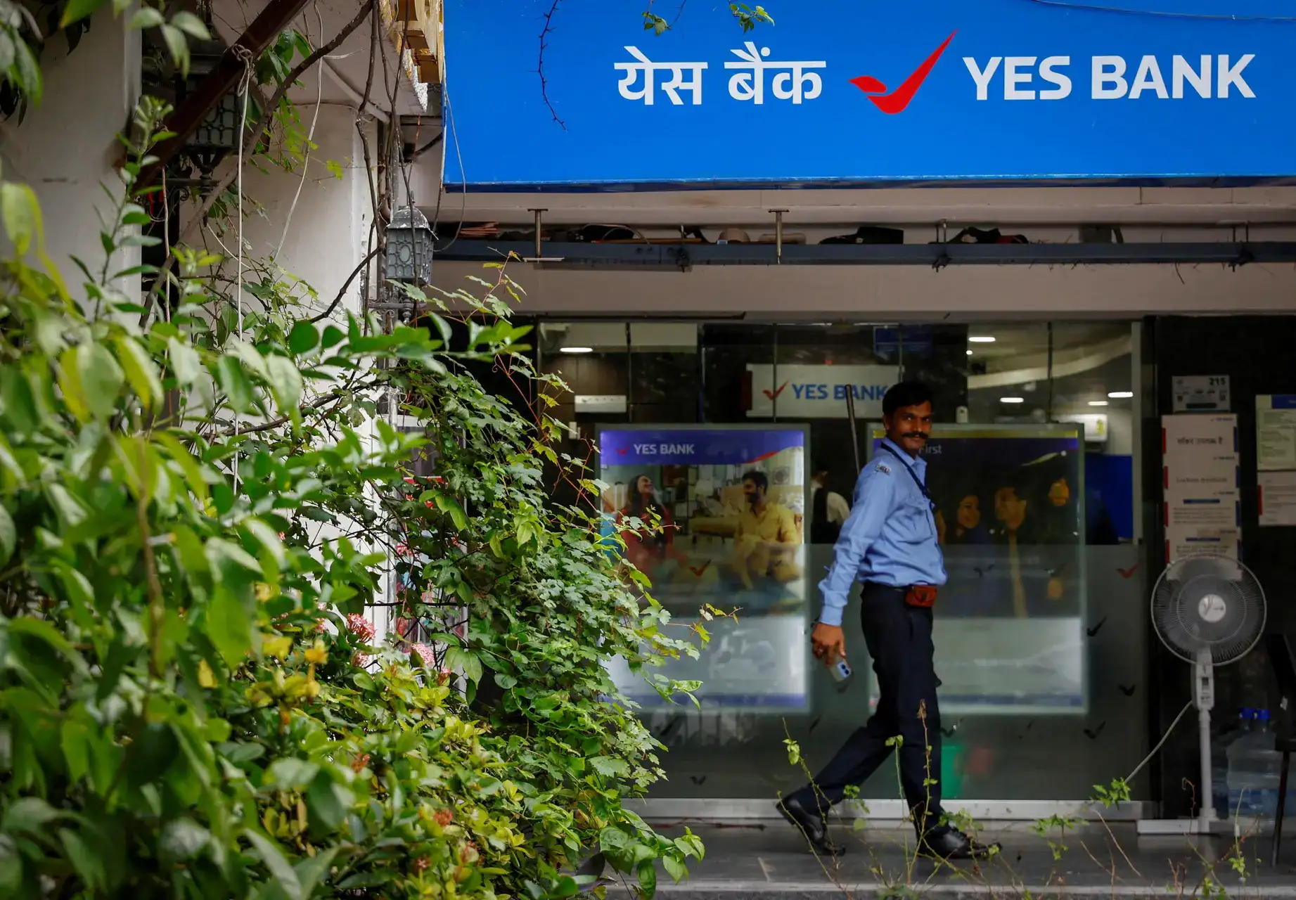 SC seeks Cabinet records in Rs 8,415-crore Yes Bank AT-1 bond write-off case