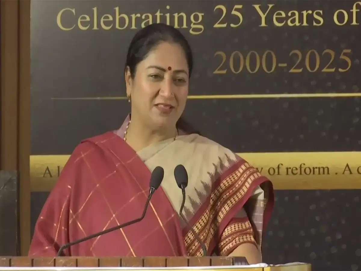 Delhi government to develop 100 'oxygen parks' to improve city climate: CM Rekha Gupta