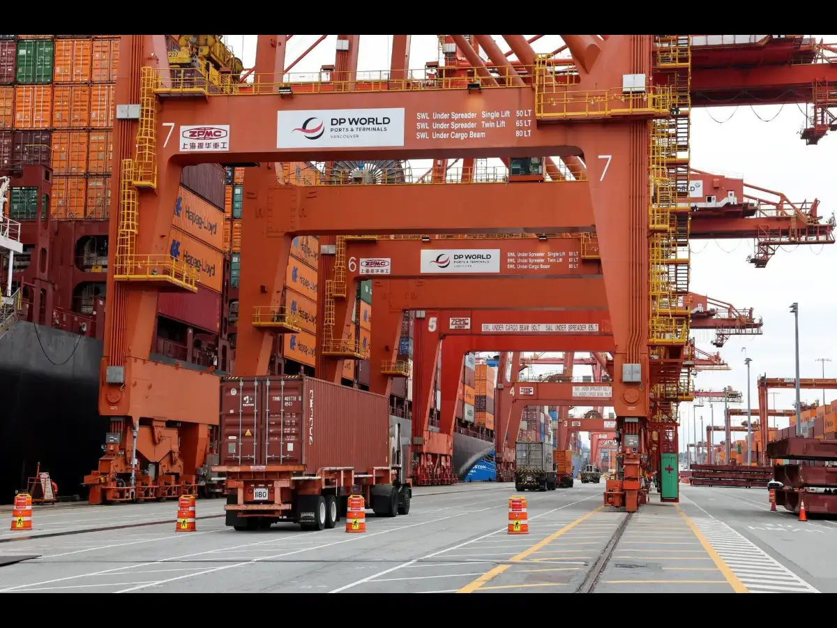 Measures announced to ease bottlenecks in Gulf bound container movements