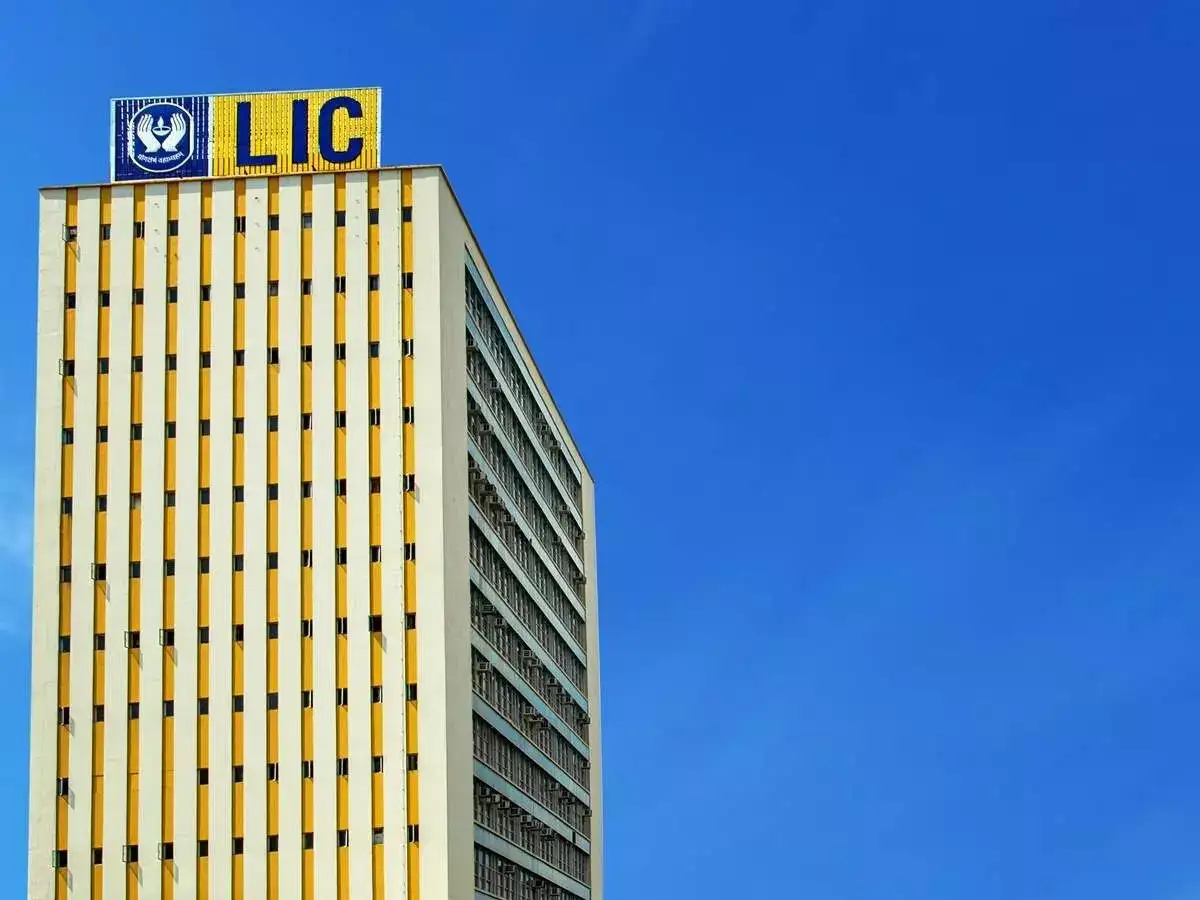 LIC shares drop 4% on Rs 10,000 crore govt stake sale buzz
