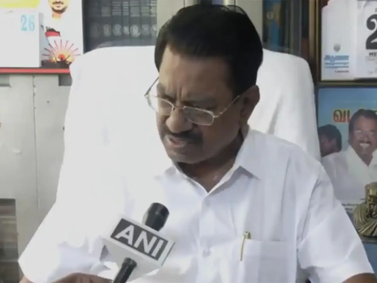 AIADMK MP Demands CBI inquiry into 4 MLAs'' Resignation, switch to TVK