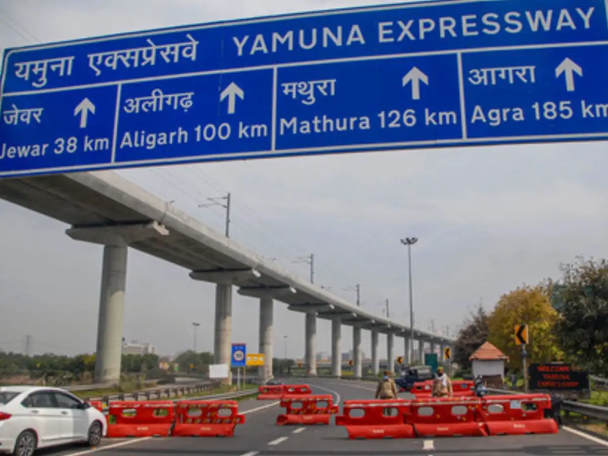 SC seeks Centre, ED responses on plea alleging Rs 14,000 crore diversion in Noida, Yamuna Expressway housing projects