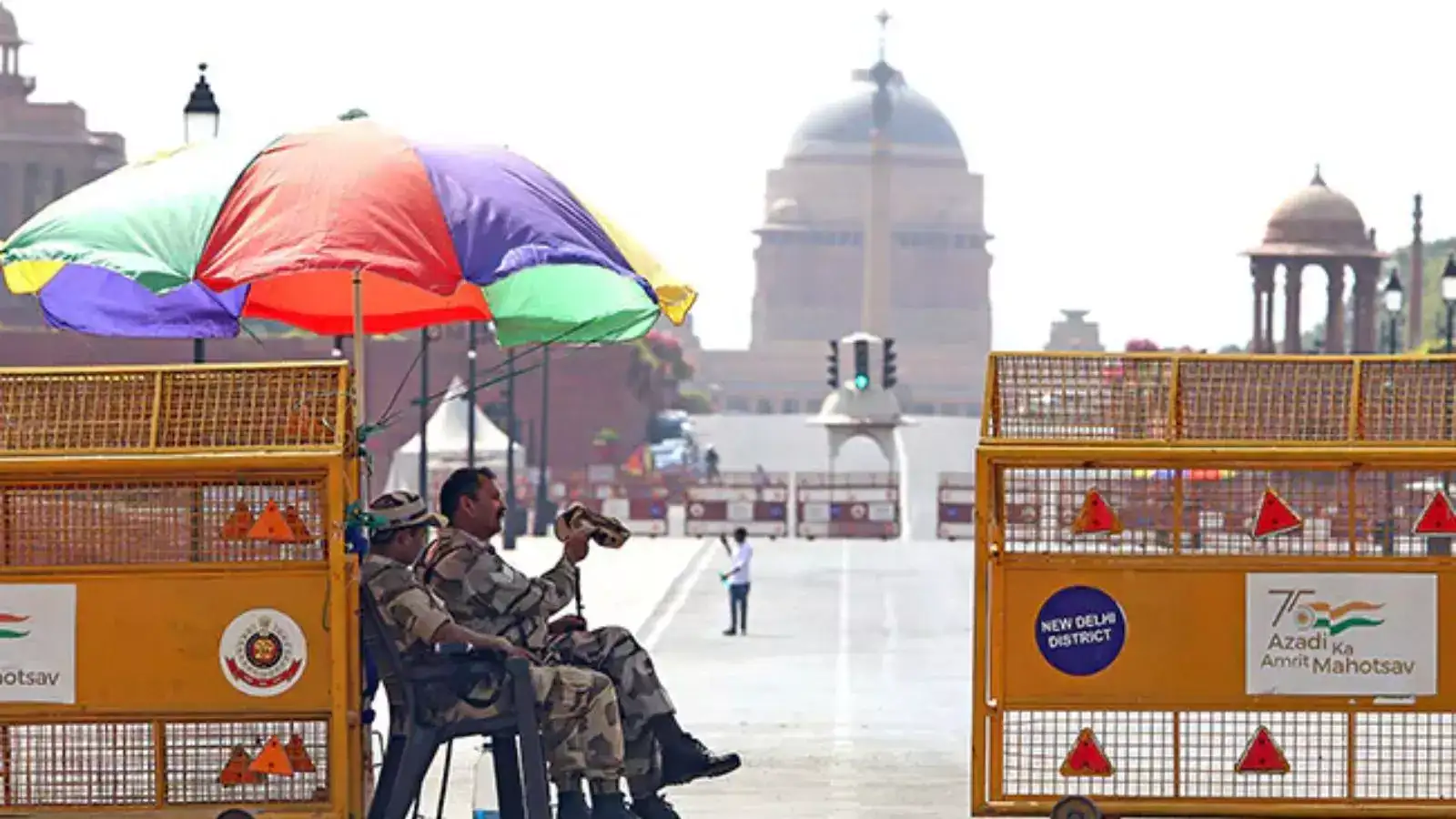 Delhi Weather Alert: IMD issues orange alert for thunderstorms, rain and hailstorm; strongs winds up to 70 kph likely