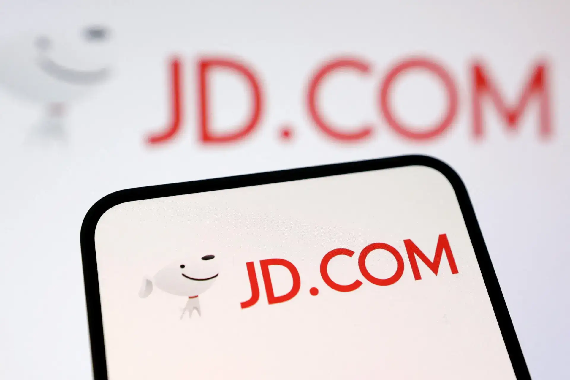 JD.com founder vows to protect Chinese jobs from AI and robots