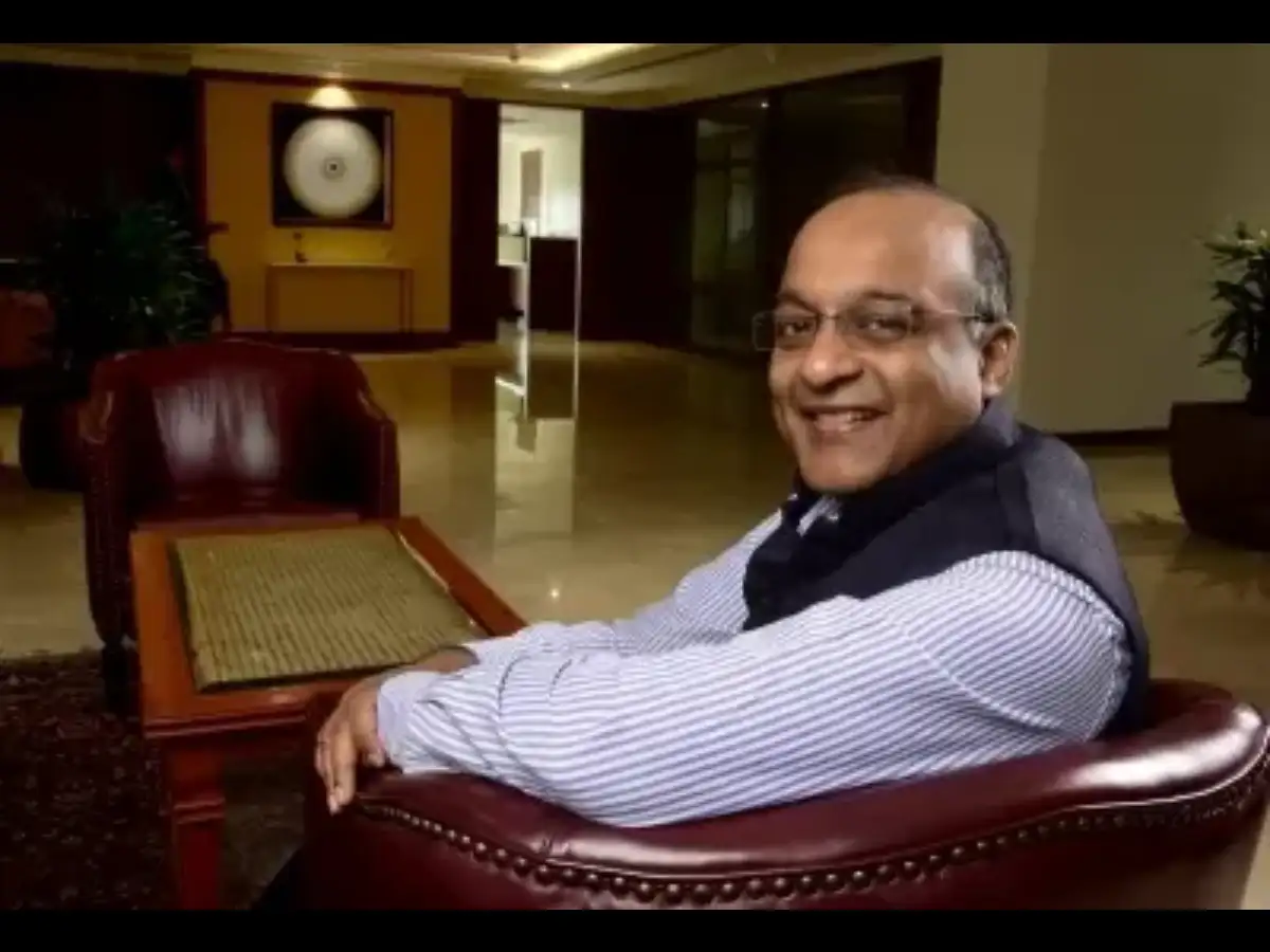 Supreme Court seeks police and CBI response on Lilavati Trust's plea against HDFC chief