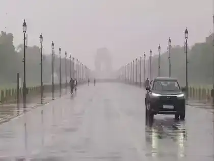 Delhi weather update: IMD issues yellow alert as light rain, lightning and strong winds likely
