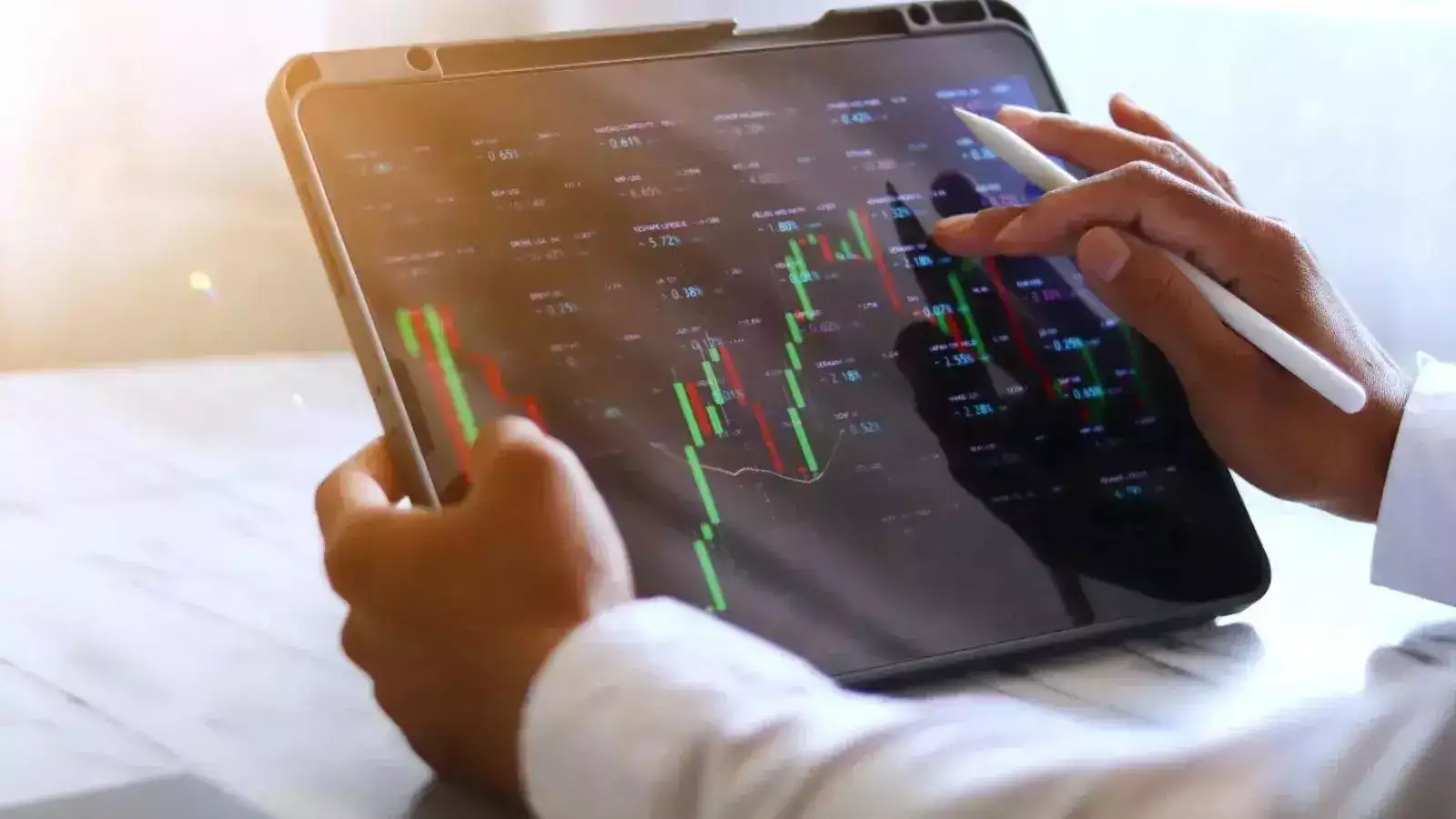 Mcap of 7 of top-10 valued firms erodes by Rs 1.54 lakh cr; Reliance takes biggest hit