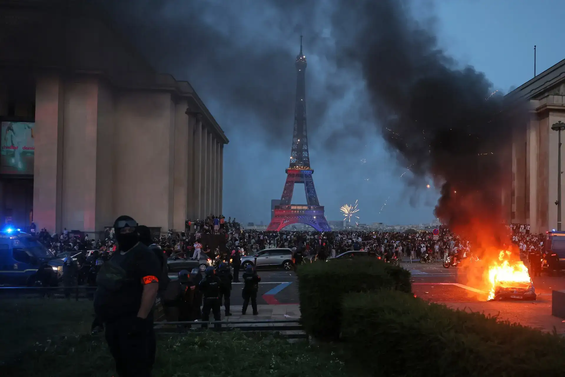 Two hundred hurt in post-game violence as Paris hails second Champions League triumph
