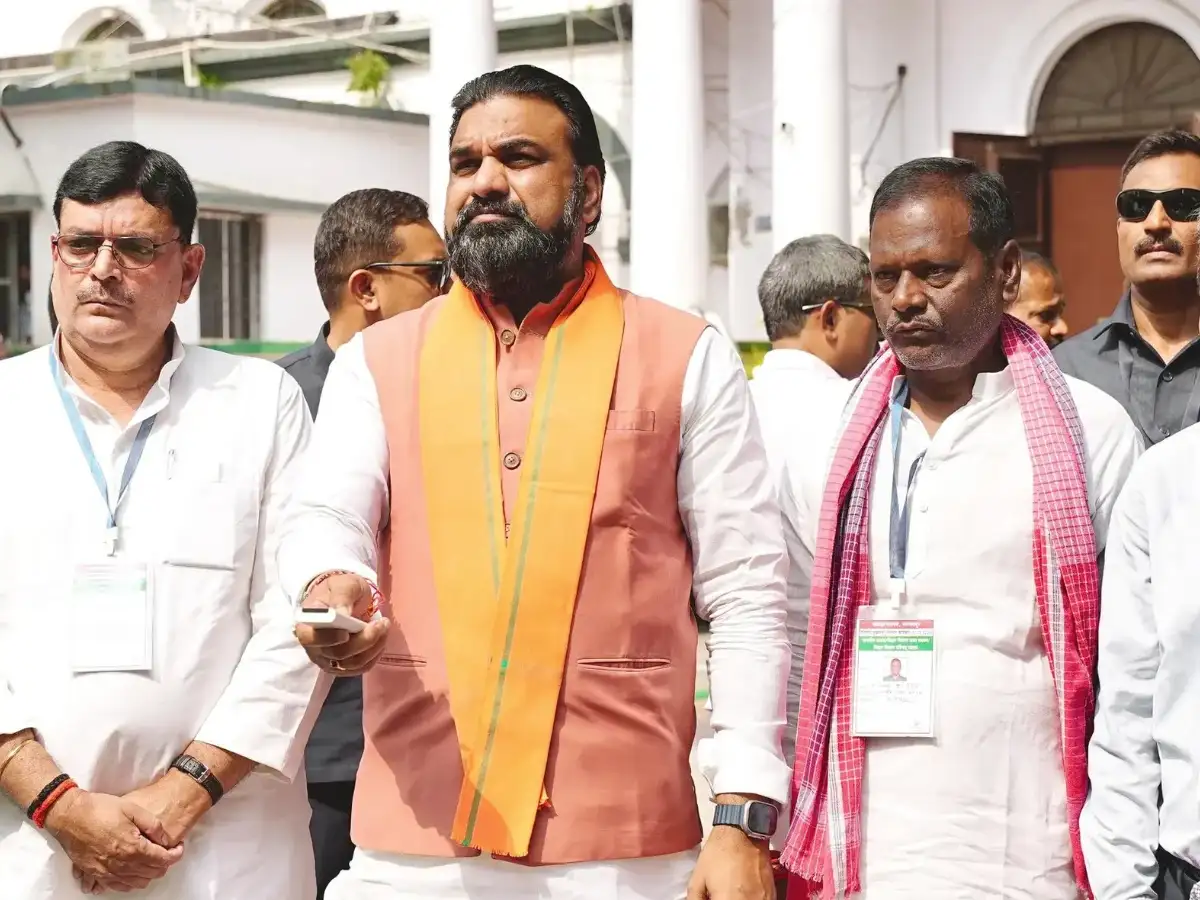 Bihar CM launches Rs 203 crore projects, sets November deadline for Vikramshila Setu reopening