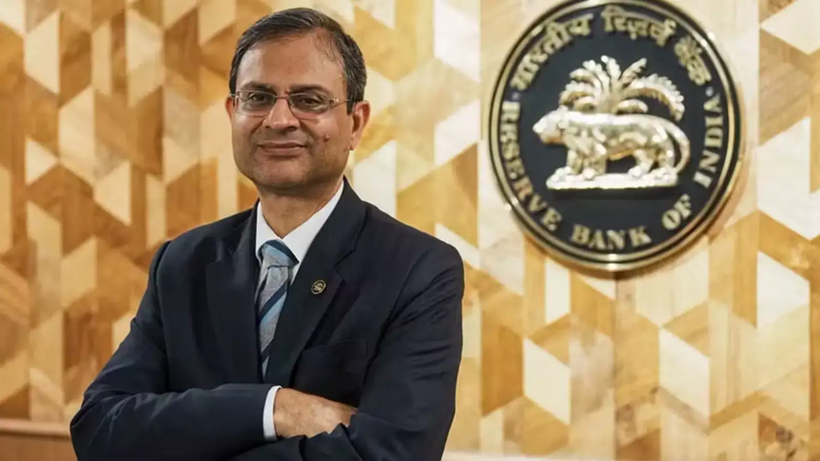 RBI likely to keep status quo on policy rate as threats loom