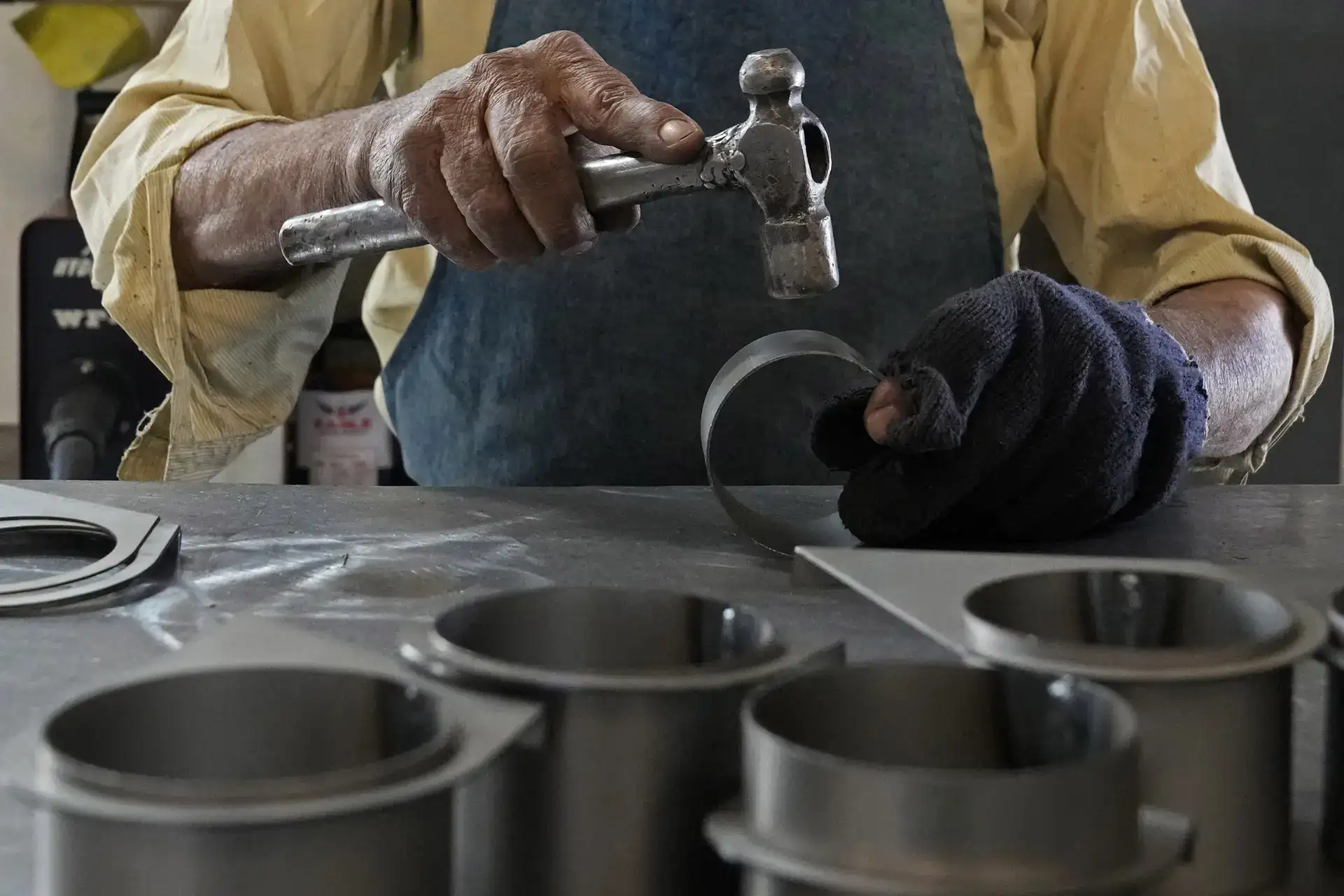 India's industrial output in April at 4.9% under new series, manufacturing output grows 6.2%