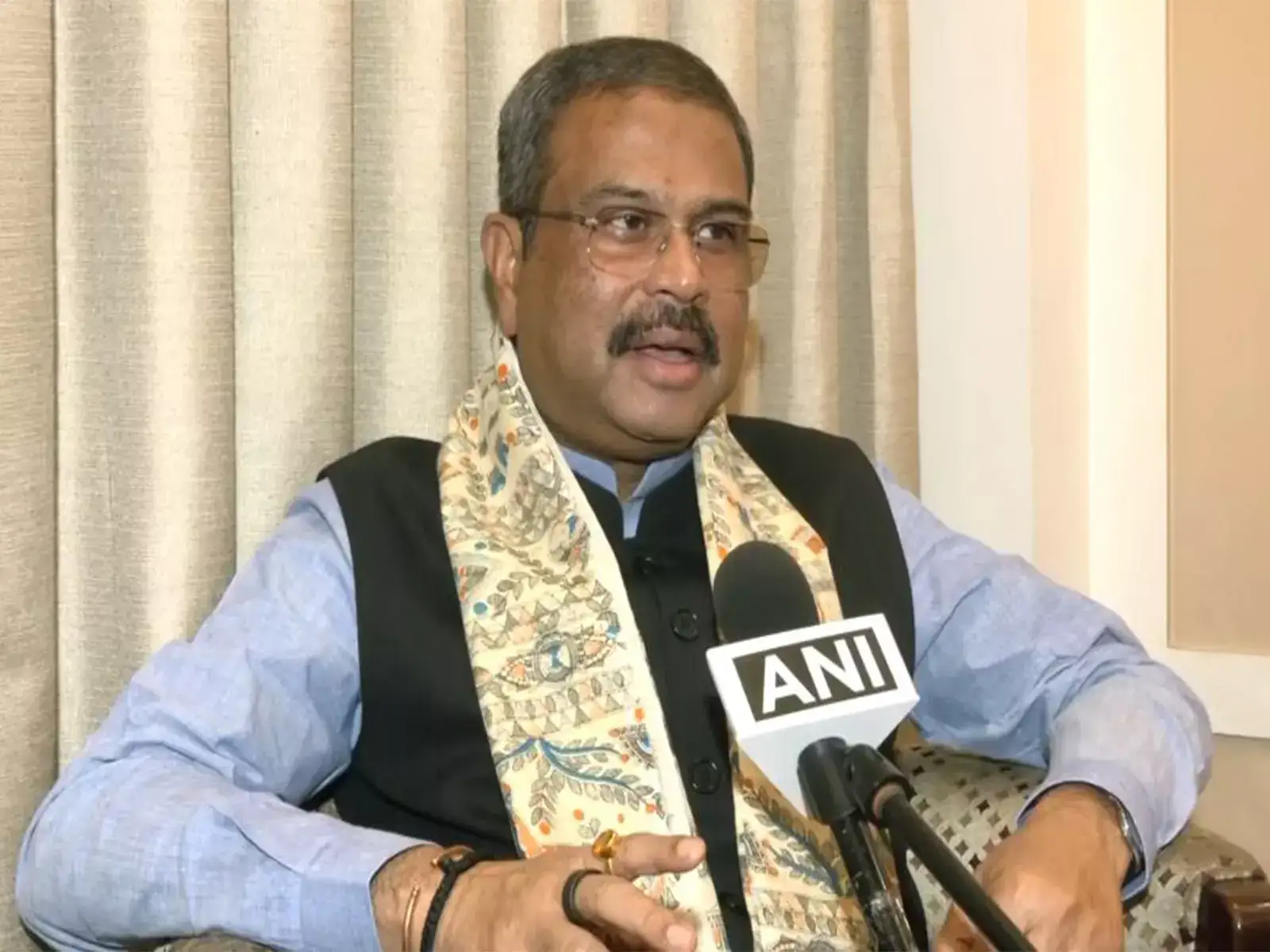 Congress: High time Dharmendra Pradhan quits, govt answers questions