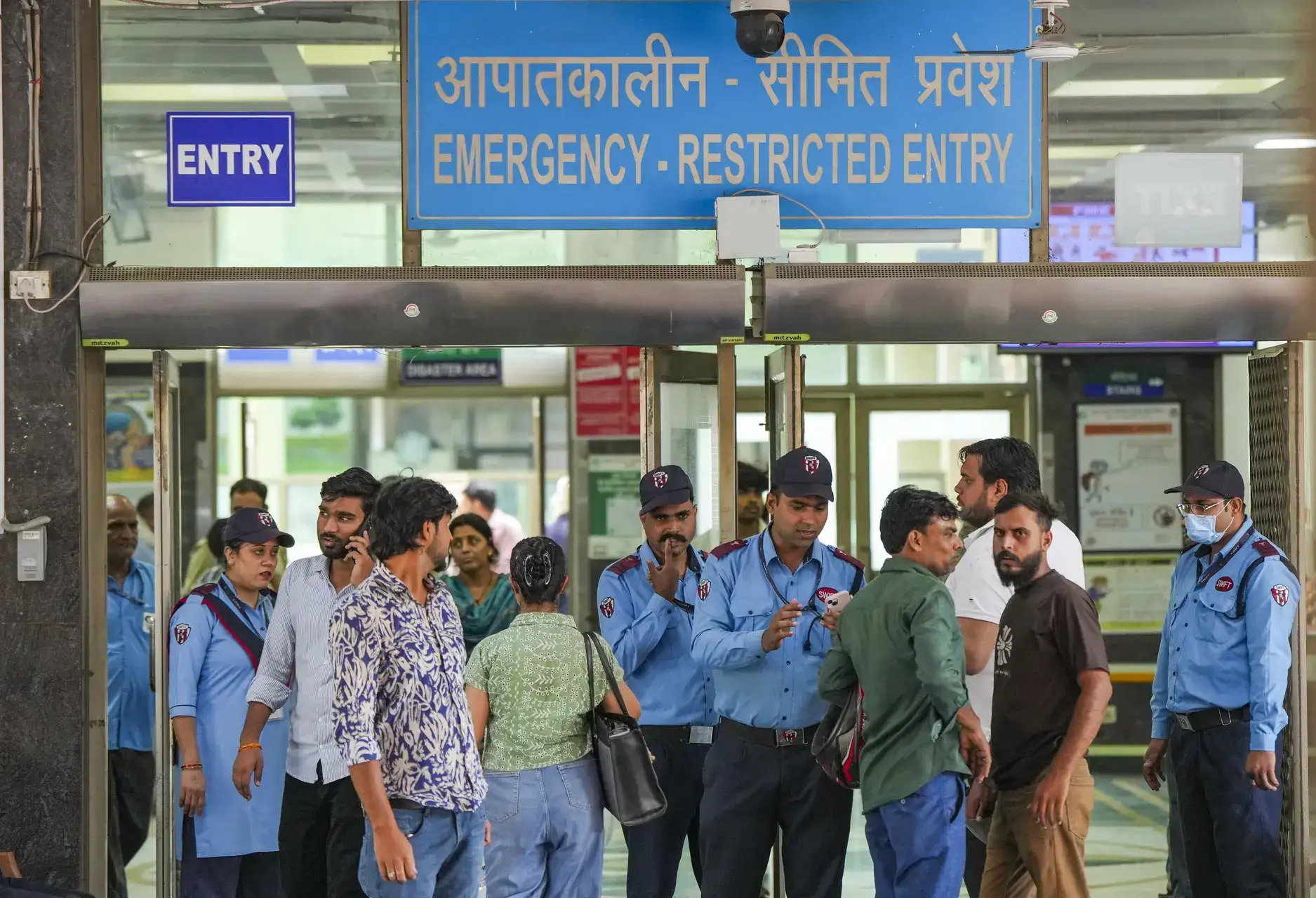 Breaking News Live Updates: Massive fire breaks out in ICU of Prasad Hospital in Bihar, several dead