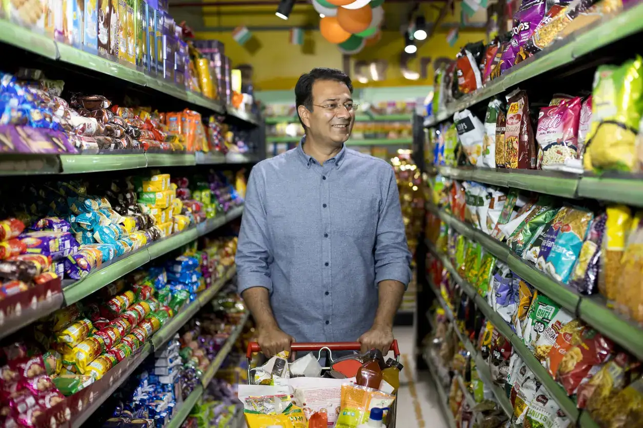 Indian consumers turn defensive as job fears rise, economic confidence falls