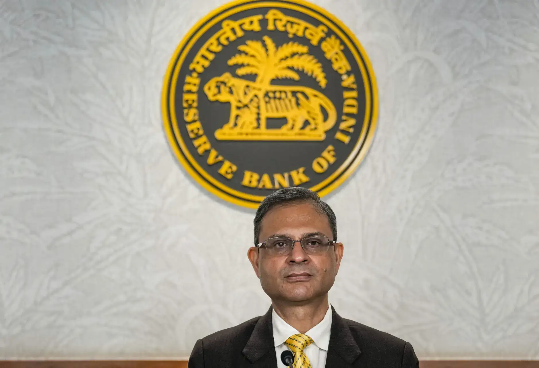 RBI Policy Meeting 2026 Live: All eyes on Sanjay Malhotra's repo rate announcement as war impact penetrates into Indian economy