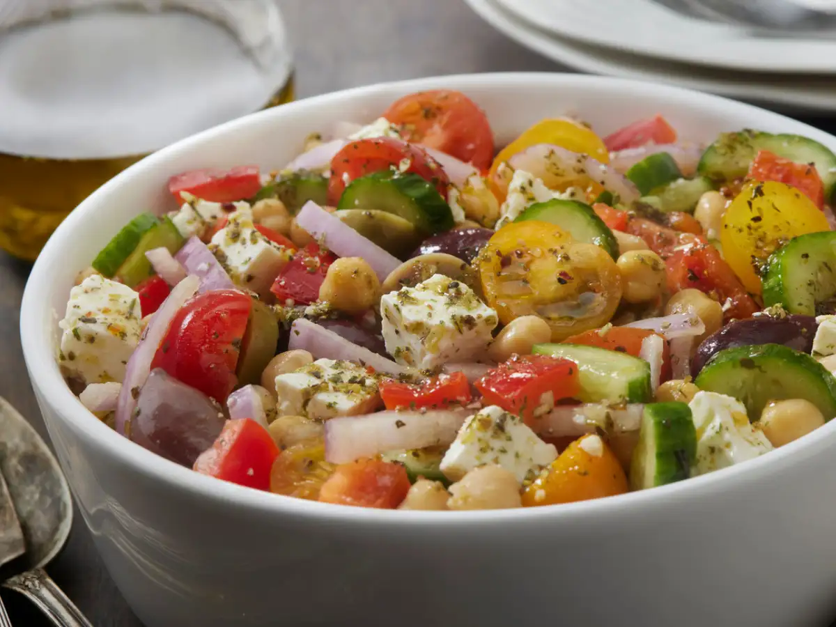 6 “no microwave needed” office lunch ideas