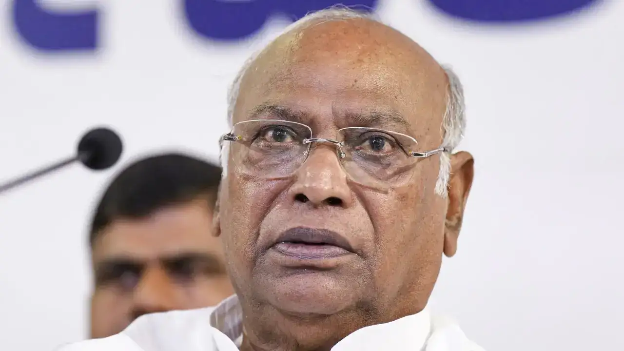 India's foreign policy 'severely compromised', claims Kharge