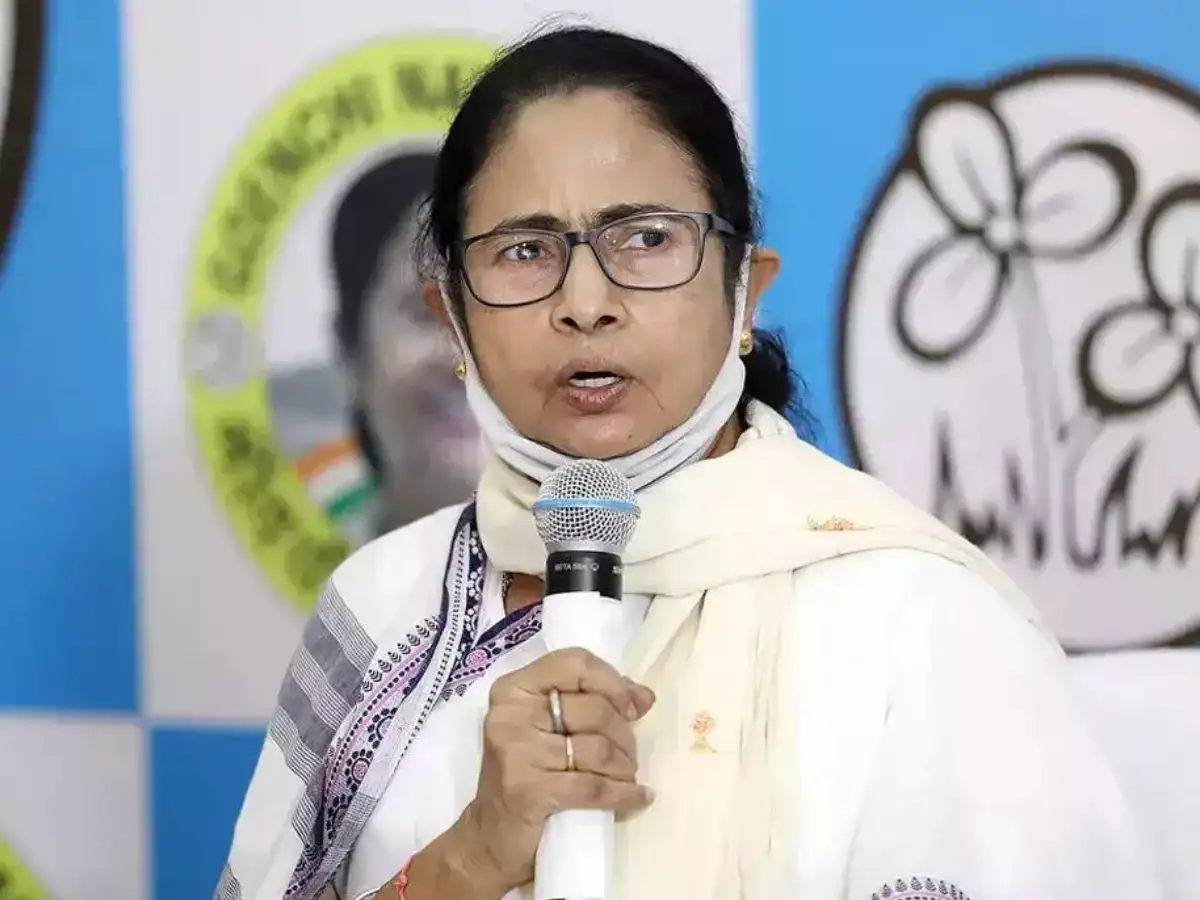 Trinamool Congress MPs in huddle over possible separate grou