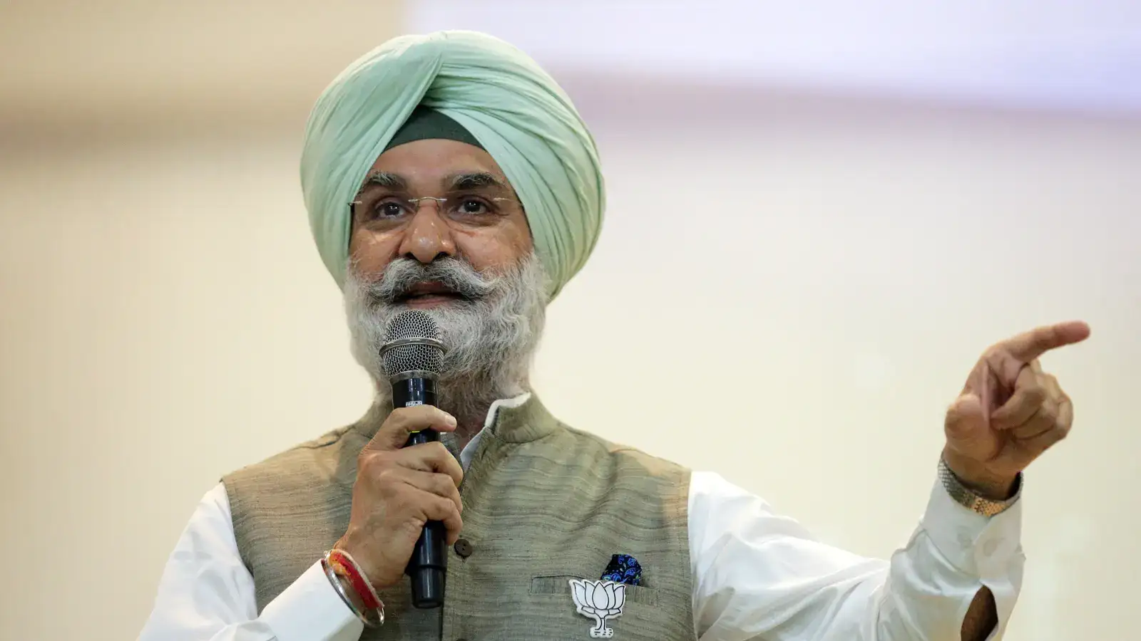 DDMA meeting: Delhi LG Sandhu asks to explore inducting ex-A