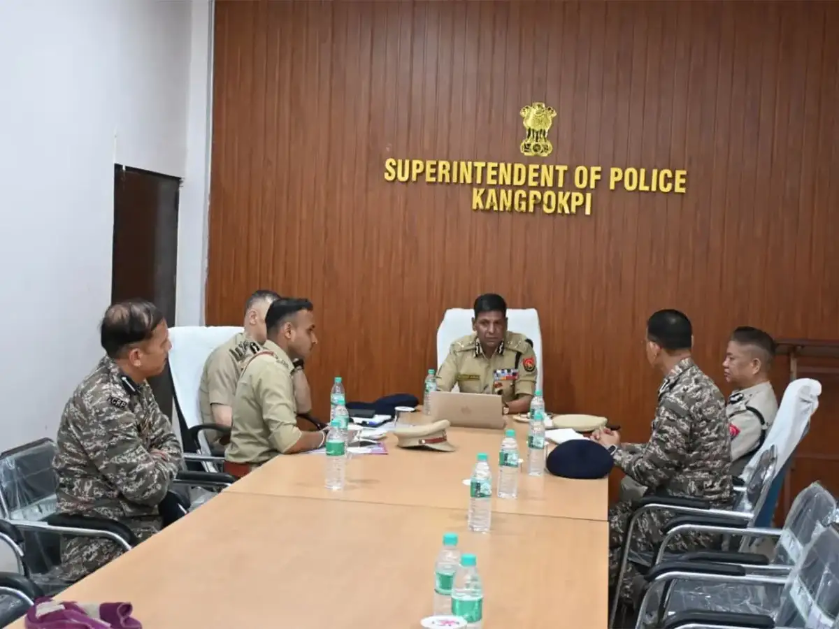 Manipur DGP Mukesh Singh visits Kangpokpi, Senapati on outre