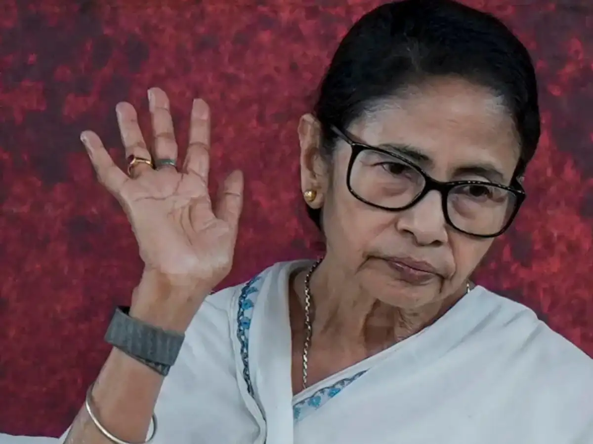 CID reaches Mamata's Kalighat residence cum office