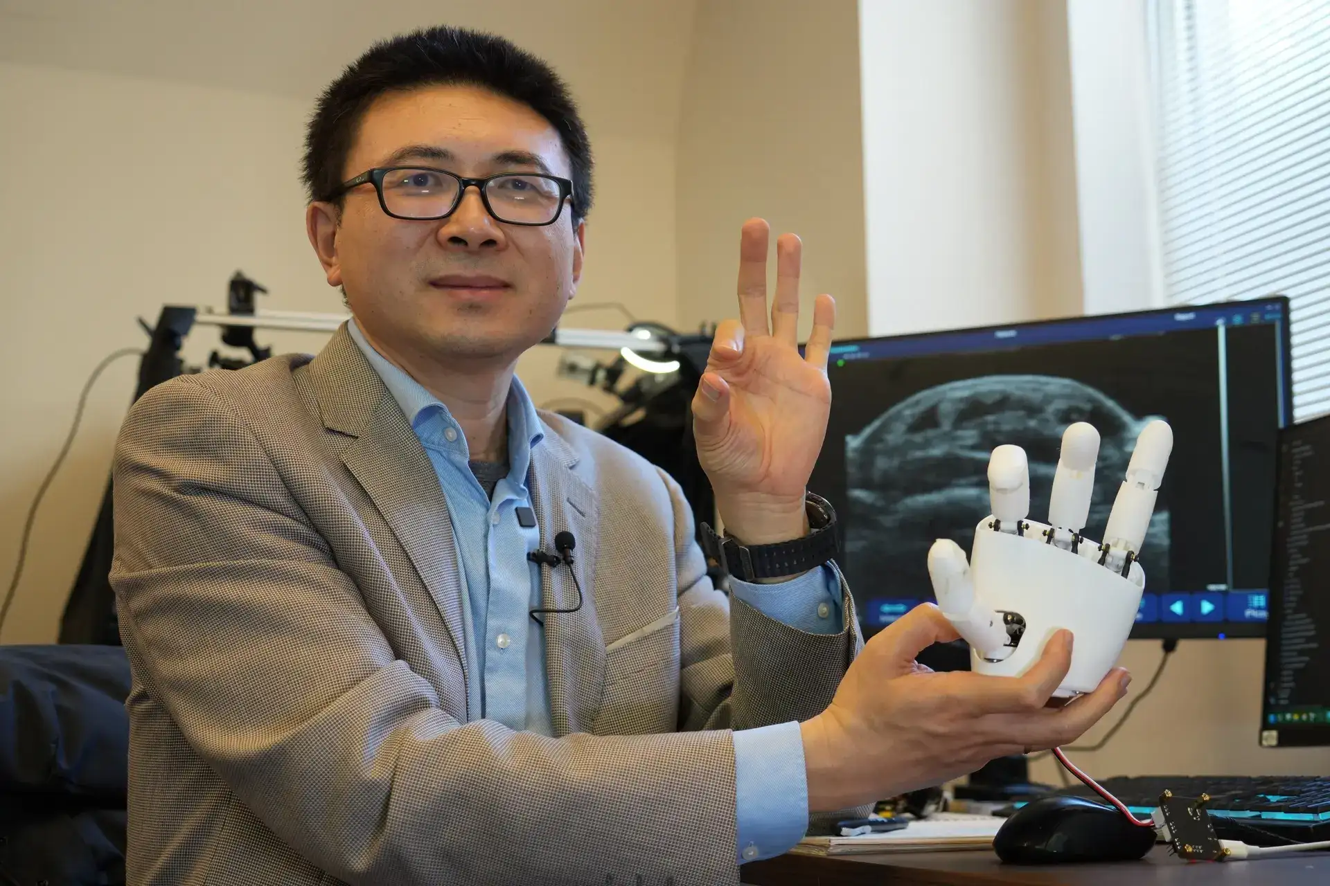 MIT researchers channel AI to turn hand gestures into robot training data