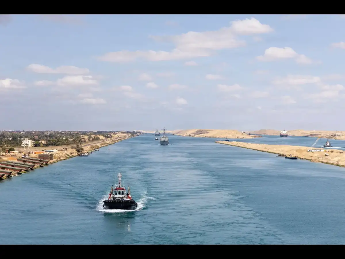 Suez Canal sees oil tanker surge amid Strait of Hormuz disru
