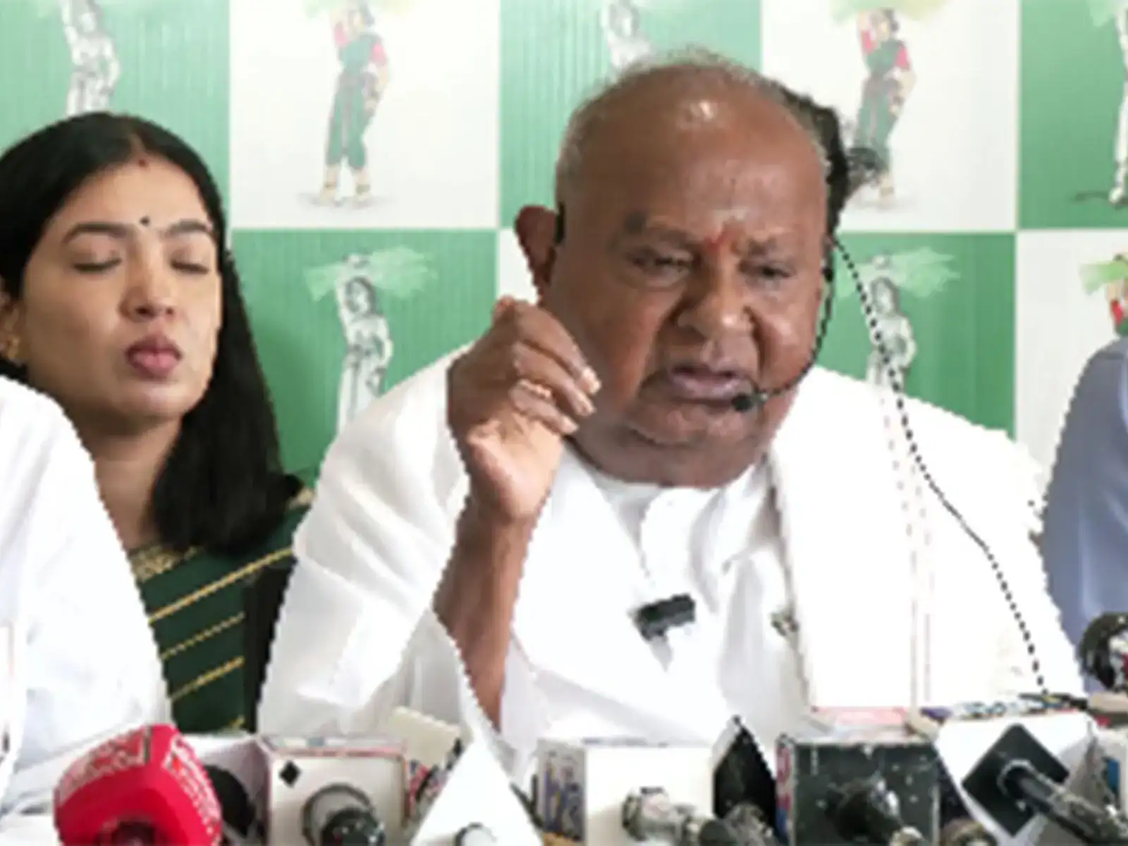 My relationship with Modi not limited to RS seat, says HD De