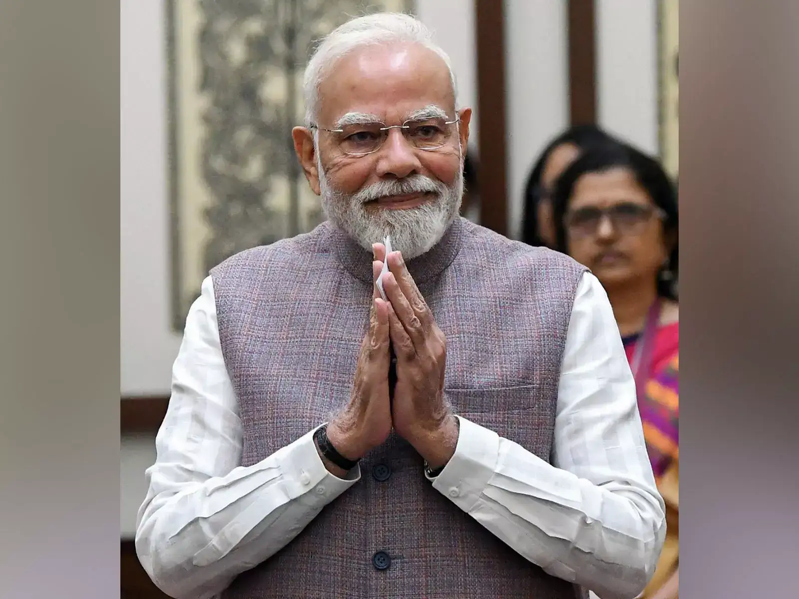 Neighbours and world leaders hail PM Modi's milest