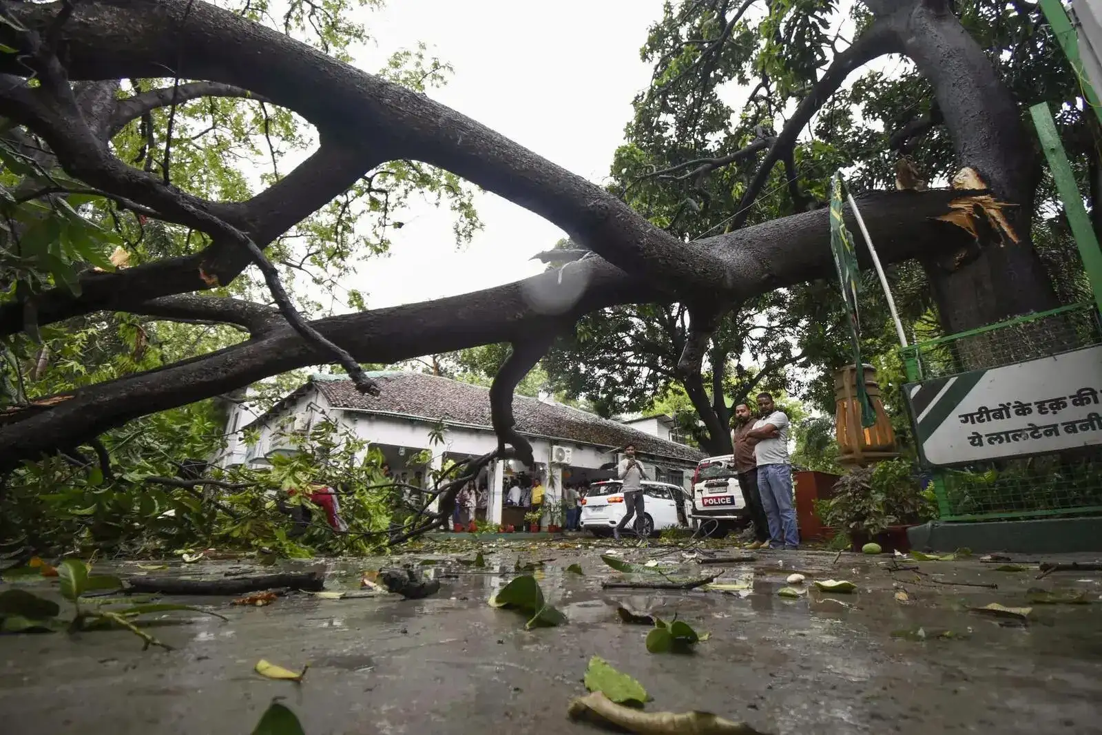 Patna weather update: IMD issues orange alert and warns of r