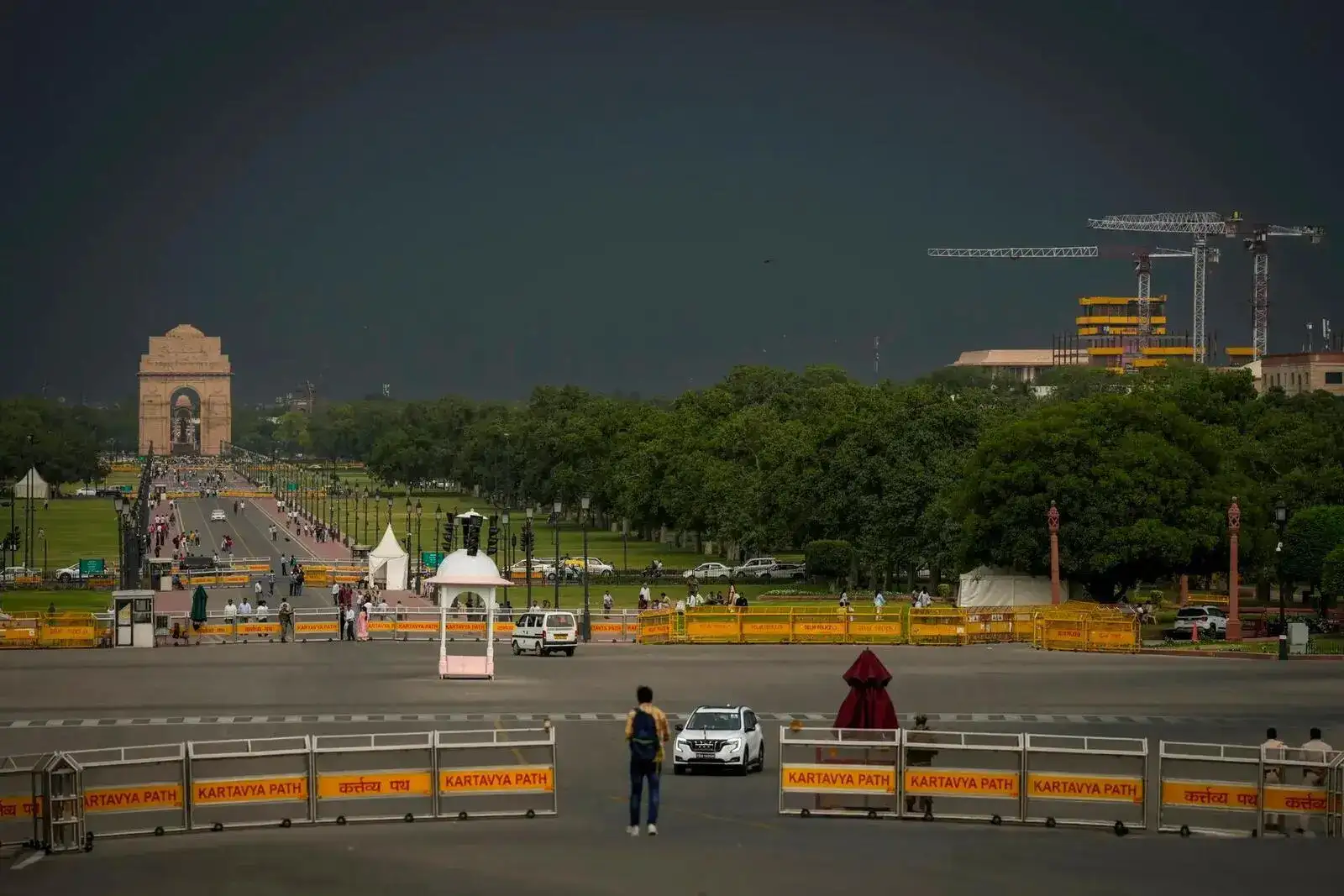 Delhi, Noida, Gurgaon weather update: IMD warns of heavy rain, thunderstorms and 70 kmph winds but no real relief from heat