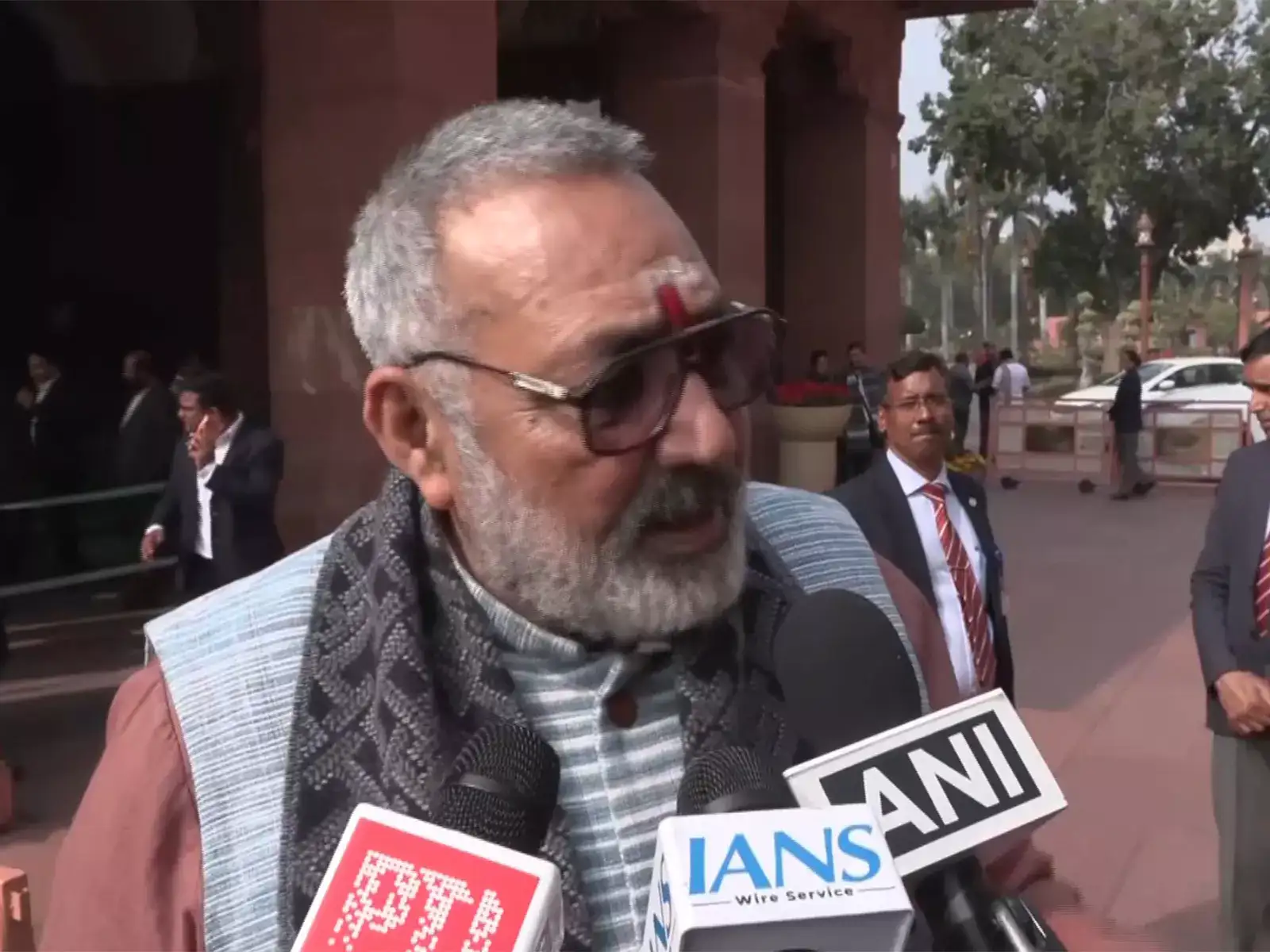 Targeting to increase India's textile market size to Rs 33 lakh crore by FY2031: Giriraj Singh