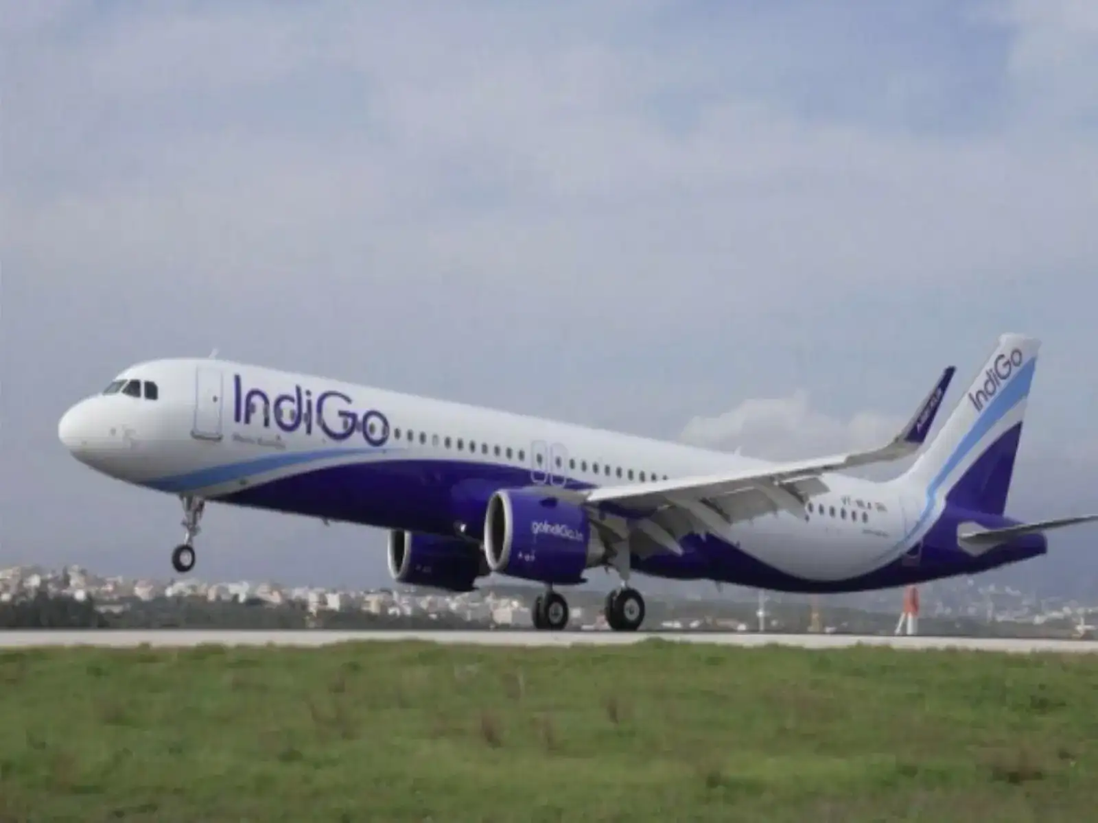 Raipur-bound IndiGo flight carrying Chhattisgarh leaders diverted to Nagpur due to bad weather