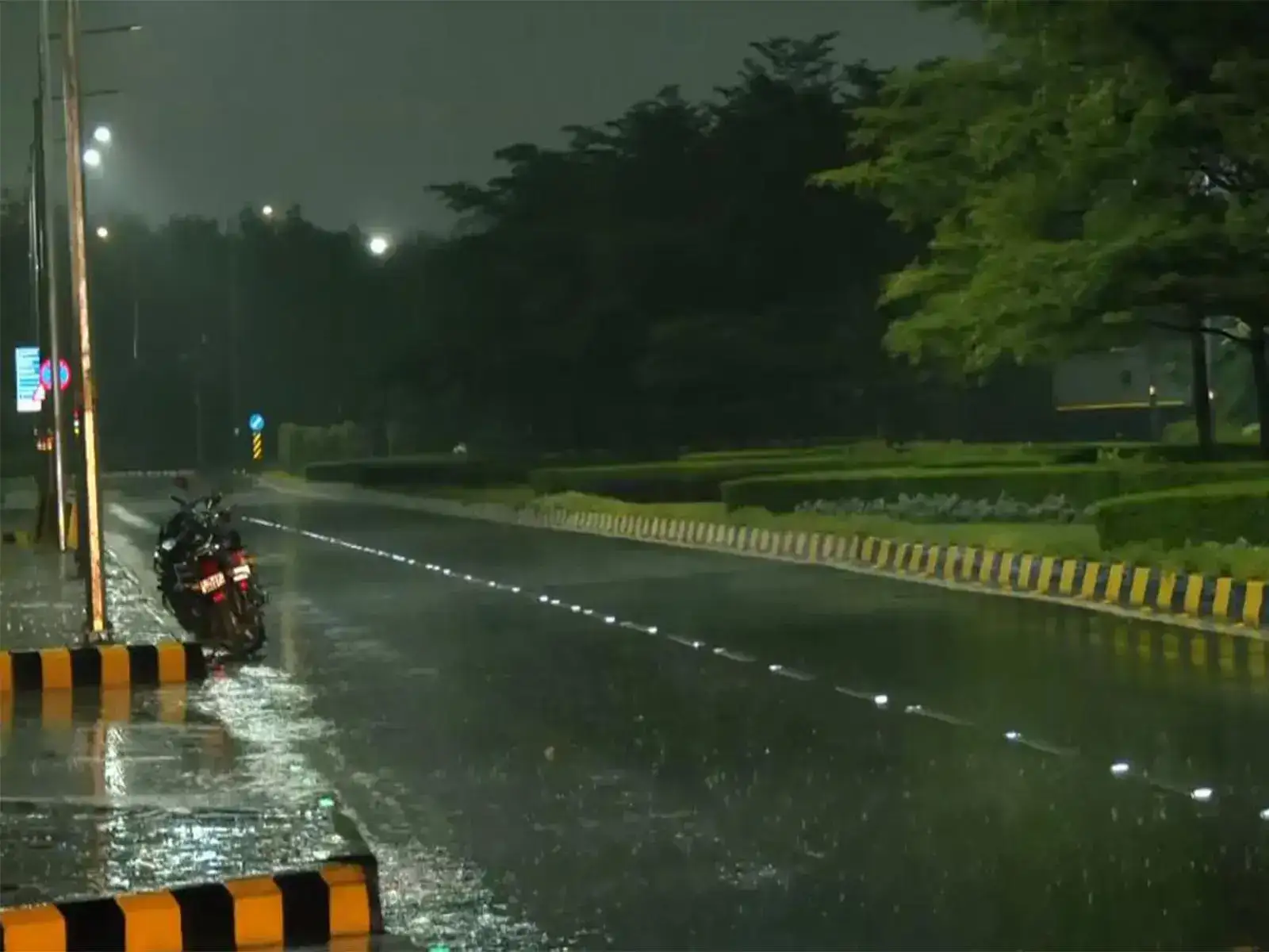 Delhi, Noida, Gurugram weather update: IMD issues yellow ale