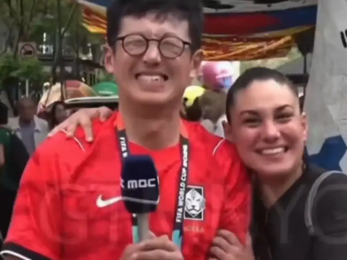 FIFA World Cup 2026 viral moment: South Korean reporter kiss