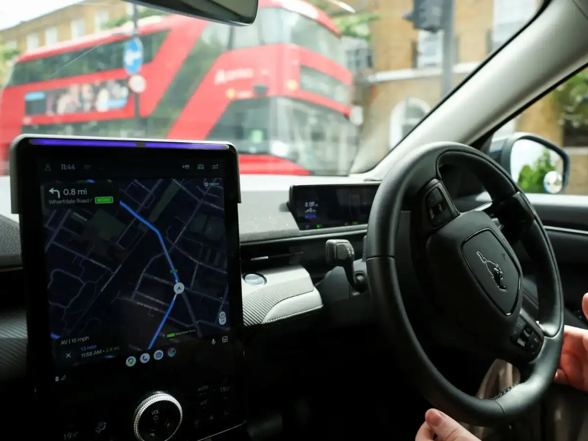 DoT delicenses mid, high frequency bands to boost passenger safety, autonomous car development